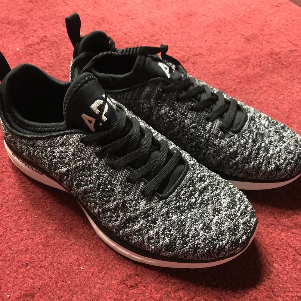 Athletic Propulsion Labs "Techloom Phantom"